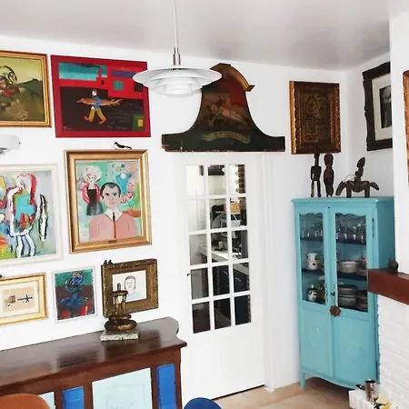 Homestay Et Des Tableaux